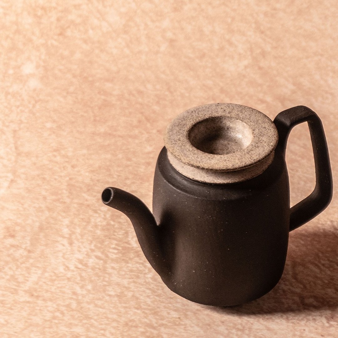 无我系列 - 暮光长嘴茶器300ml - 茶具/茶杯 - 陶 咖啡色