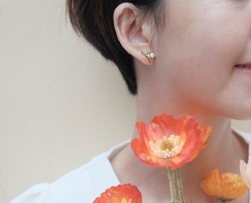 圆氐  春分新生  盛夏树枝珍珠925银针耳环 - 耳环/耳夹 - 铜/黄铜 金色