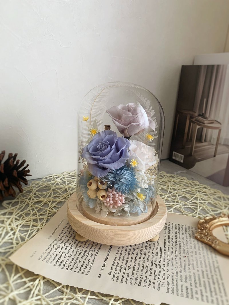 永生花玻璃钟罩(附灯座) / 含精美礼盒 / 生日礼 / 开店礼 - 干燥花/捧花 - 植物．花 蓝色