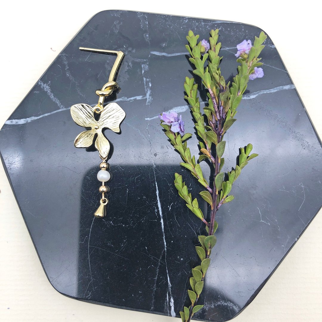 四叶草耳环 四叶草珍珠耳环 情人节礼物 幸运珍珠耳环 耳夹耳环 - 耳环/耳夹 - 珍珠 金色