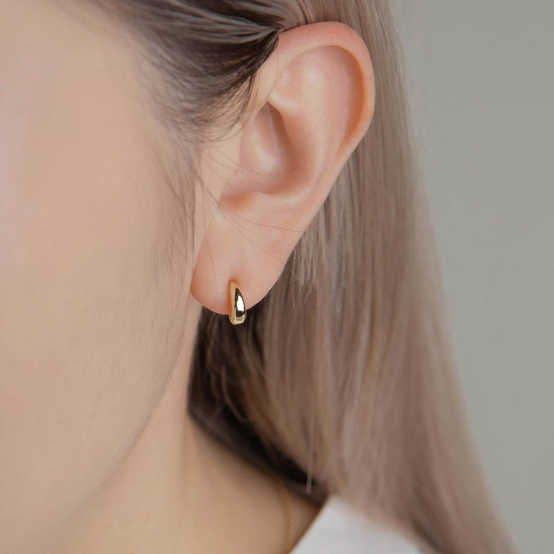 8mm Hoop Earrings (18KGold Plated) 金色小圈圈耳环 铜镀 18K 金 - 耳环/耳夹 - 铜/黄铜 金色