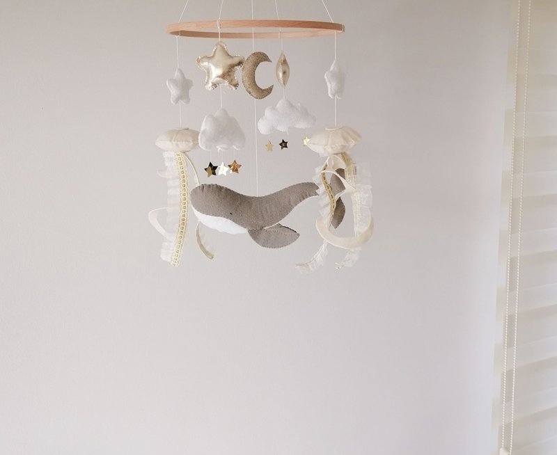 Baby Mobile Whale jellyfish,Ocean neutral Nursery Crib Mobile - 玩具/玩偶 - 其他材质 