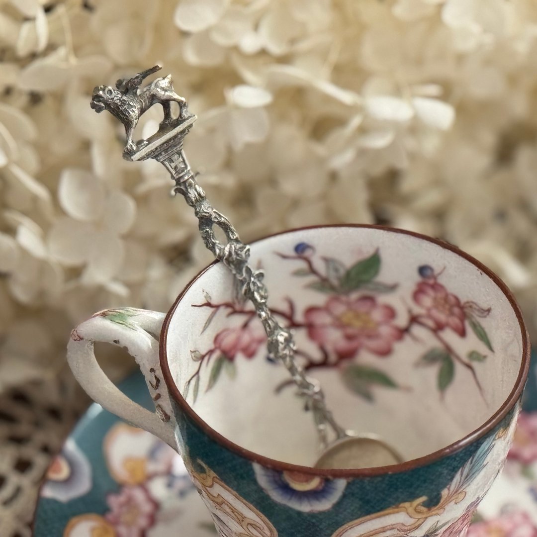 50402-绝美法国古董手柄雕饰镀银茶匙 - 茶具/茶杯 - 银 