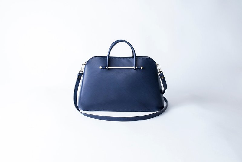 贝壳包 | 皮革订制 | 定制打字 | 真皮 | 植鞣革牛皮 - 侧背包/斜挎包 - 真皮 