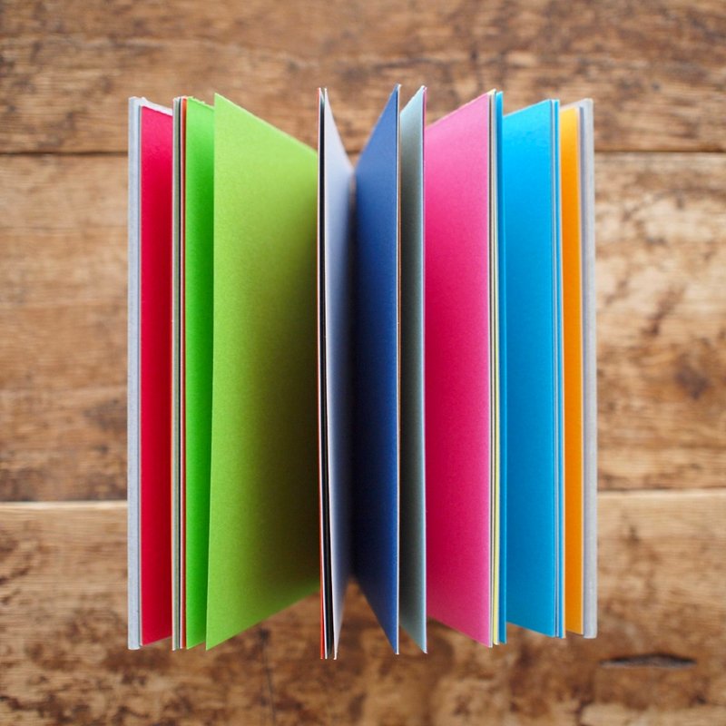 Bonami 彩色手帐 / 蜡线麻线 - 绿色 / 科普特装订手工笔记本 - 笔记本/手帐 - 纸 多色