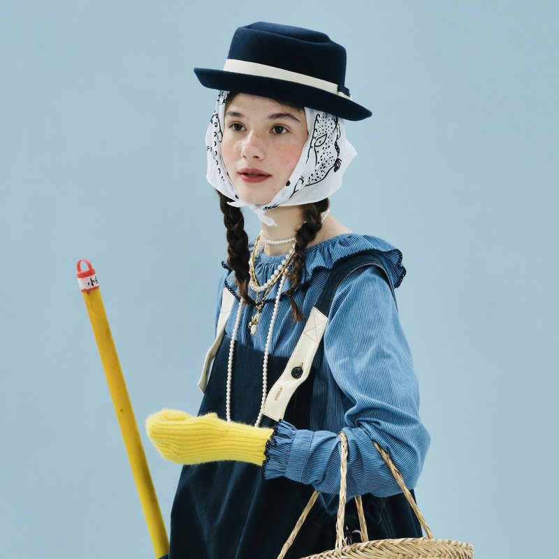 蓝纹复古荷叶水洗棉套头长袖上衣 - 女装上衣 - 棉．麻 蓝色