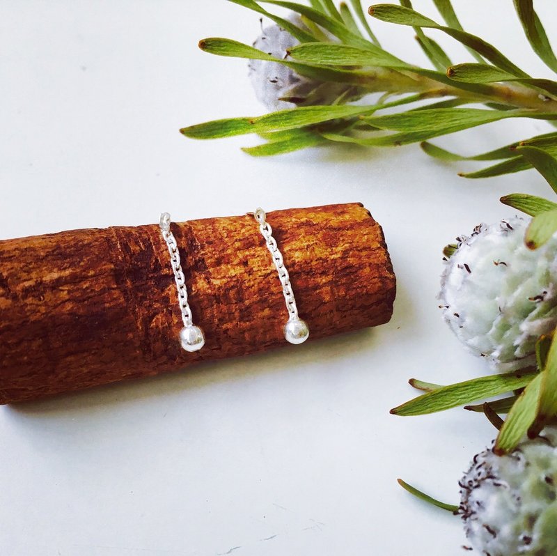 925纯银 / 简约系列 • 小垂吊 银球耳针 - 耳环/耳夹 - 纯银 银色