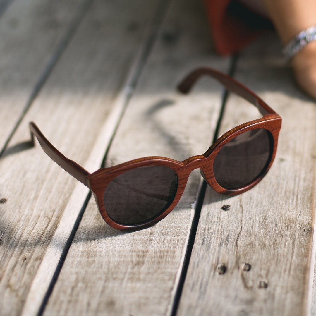 6HR / Rose Wood , Handmade Wooden Sunglasses - 墨镜 - 木头 红色