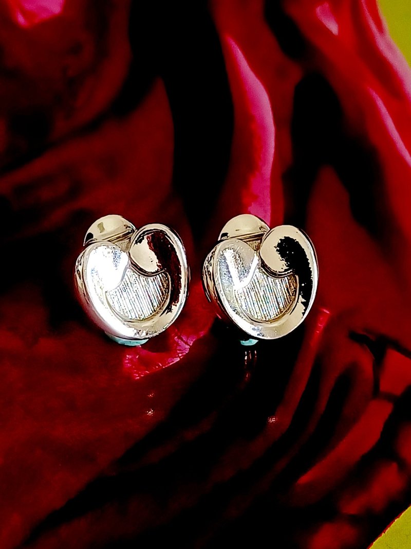 vintage jewelry  Monet 典雅亮银时尚风格   夹式耳环 - 耳环/耳夹 - 其他金属 