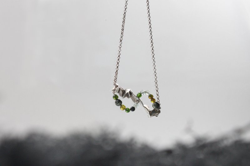 山色映影 | 自然探险 // 绿发晶碧玺天然石纯银项链//原创银饰 - 项链 - 宝石 银色