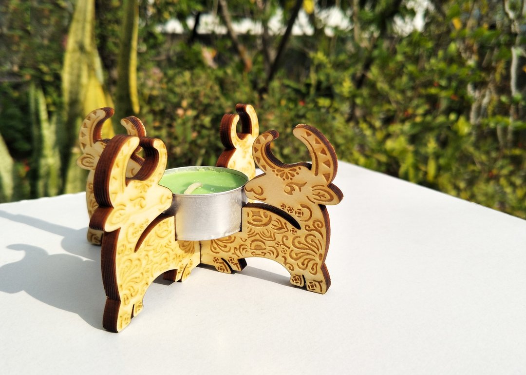 牛巿畅旺烛台 - 蜡烛/烛台 - 木头 卡其色