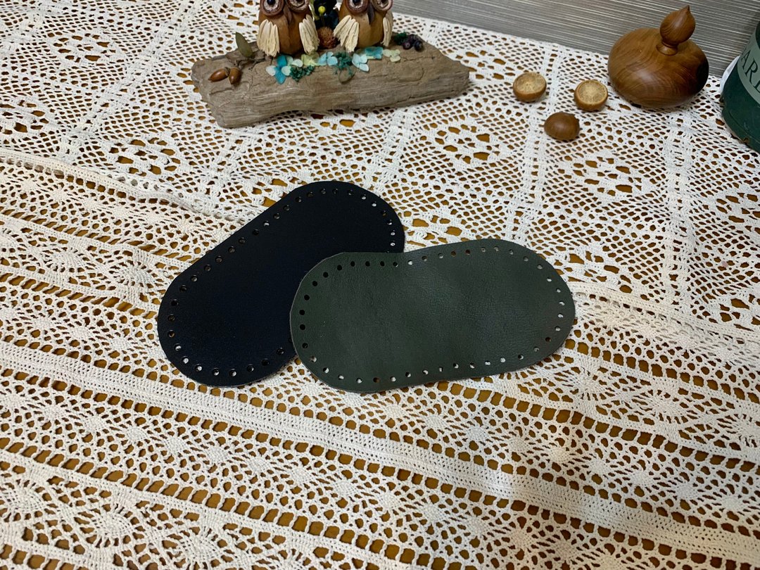 手工DIY带孔真皮革包底+塑胶板。深绿C款=椭圆底42孔。20*10厘米 - 皮件 - 真皮 