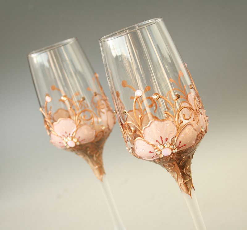 Rose Gold and Pale Pink Champagne Wine Glasses, Wedding, Anniversary, Set of 2 - 酒杯/酒器 - 玻璃 粉红色