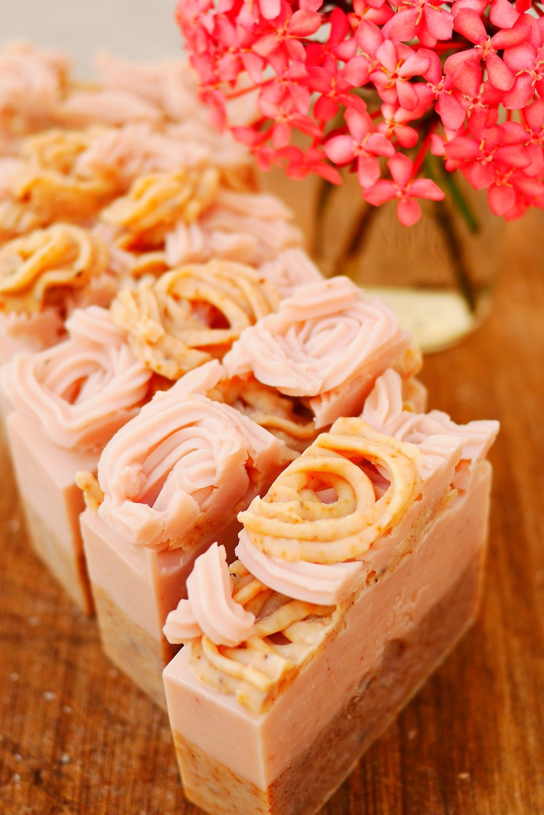 爆炸头小孩-handmade soap 玫瑰天竺葵平衡洁肤皂 ‘皂。手工皂せっけん’石鹸 - 沐浴用品 - 纸 橘色