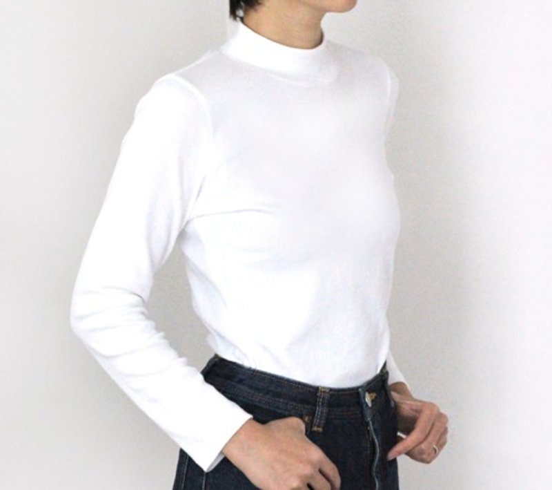 [For long sleeves] Adult high-necked T-shirt with a focus on shape [Available in sizes and colors] - 女装上衣 - 棉．麻 