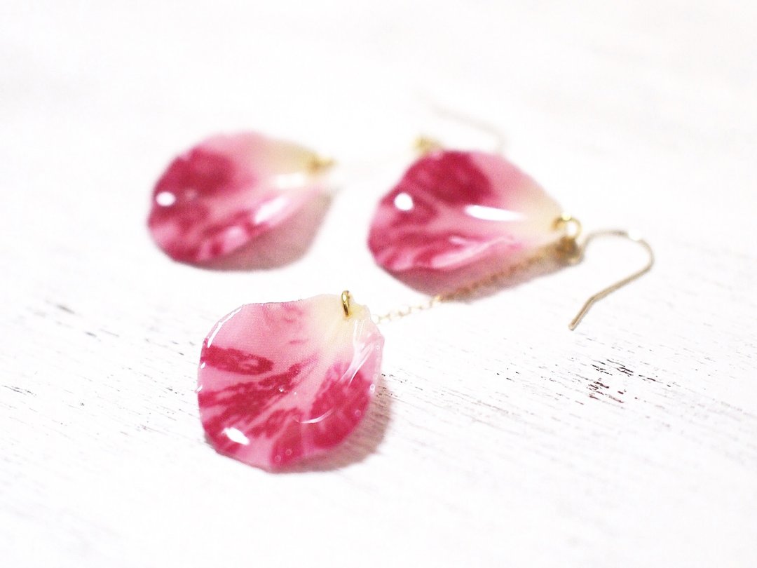 Rose Dance (Pink Flash) Asymmetric Earrings / Clip-On - 耳环/耳夹 - 其他材质 粉红色