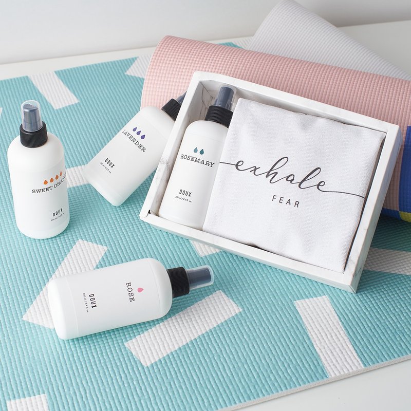 礼盒组(好好呼吸帆布袋及天然精油瑜珈垫清洁/室内香氛疗雾) - 手提包/手提袋 - 其他材质 橘色