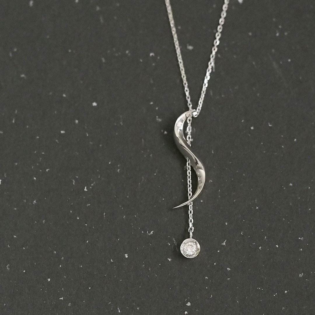 White Stone) S-shaped necklace Silver 925 - 项链 - 其他金属 银色