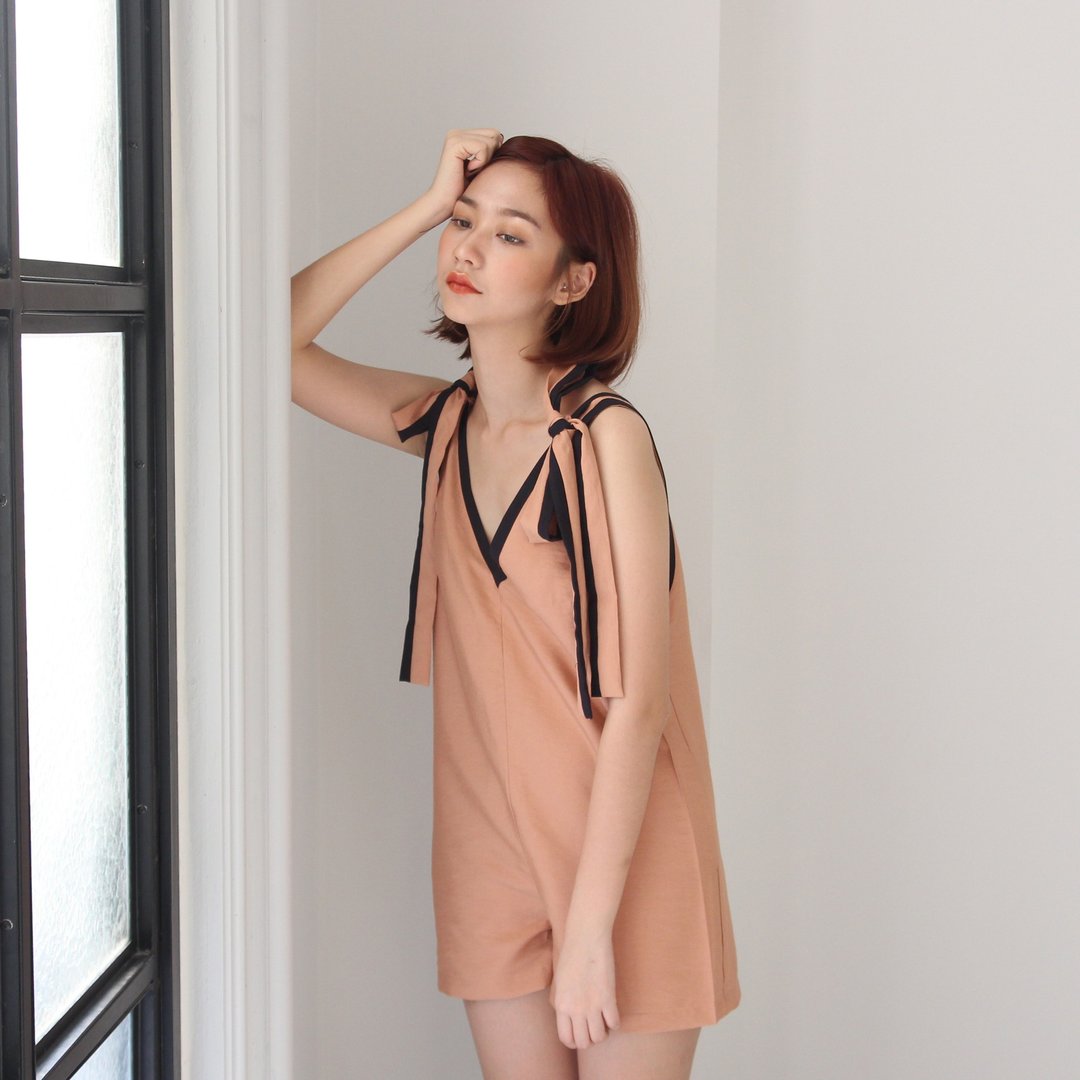 蜜桃小猪的棉质连身裤 (Piglet Favourite Day Playsuit (peach)) - 背带裤/连体裤 - 聚酯纤维 橘色
