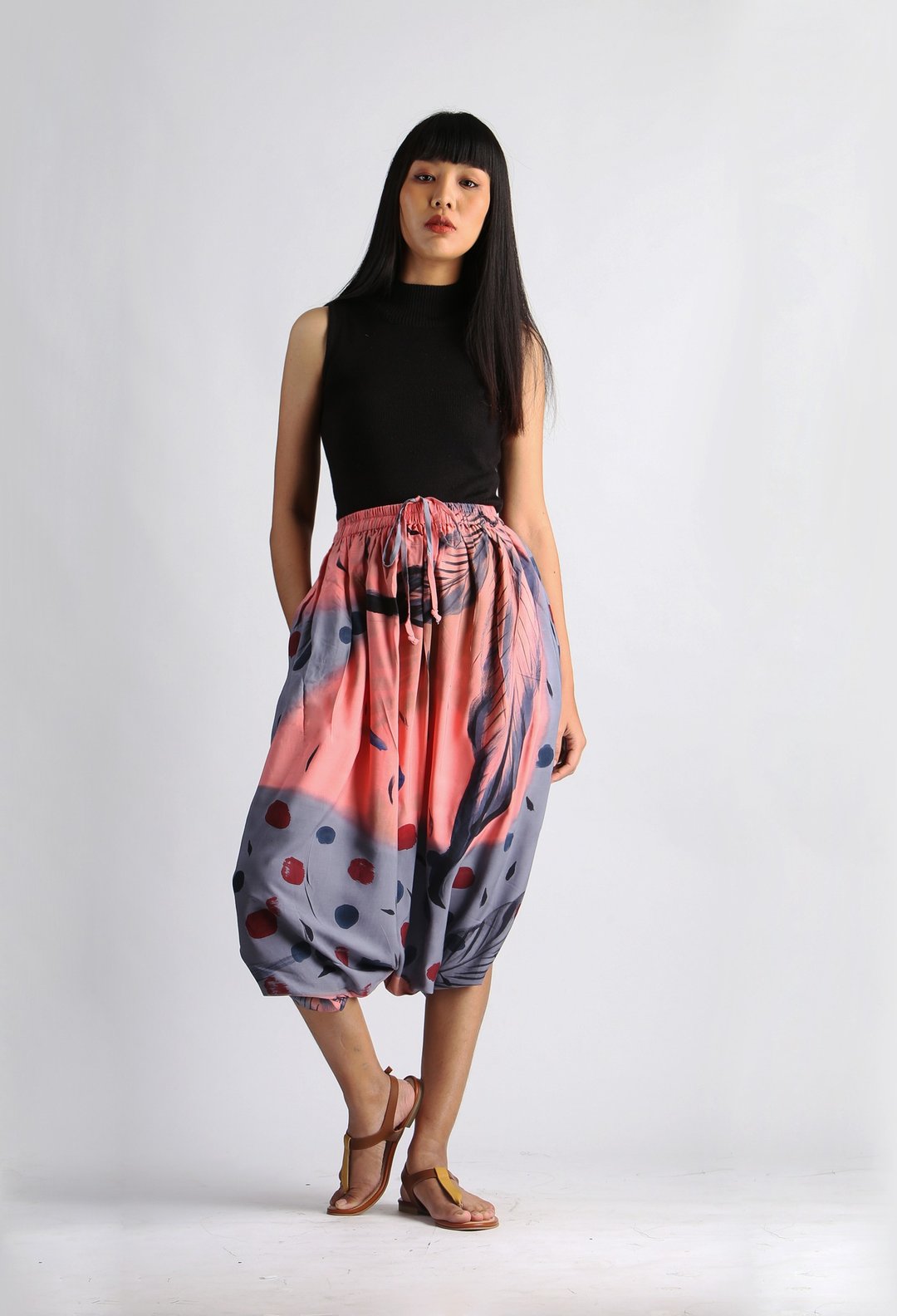 Hand Painted Balloon Pants - Free Size - 女装长裤 - 棉 多色
