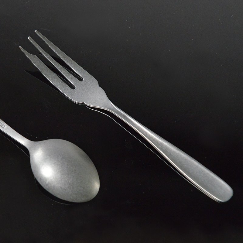 日本高桑金属 日制熔岩黑石水果甜点叉-3入 - 餐刀/叉/匙组合 - 不锈钢 