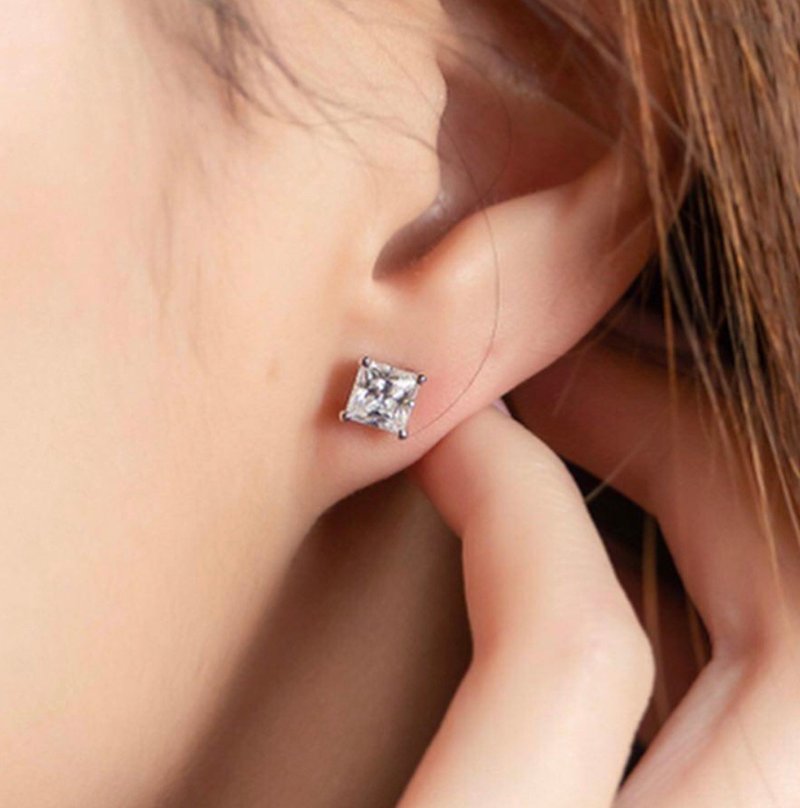 【礼物】Princess • 公主方钻耳环 •  纯银厚镀18K金 - 耳环/耳夹 - 纯银 银色