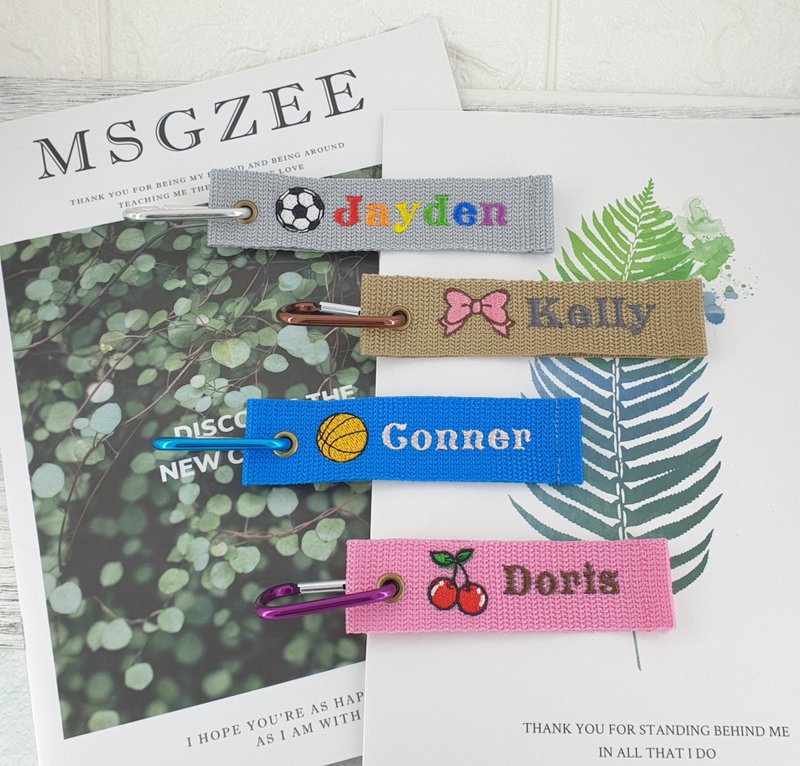 M53-订制刺绣姓名吊牌 姓名飘带 钥匙圈 拉链扣 书包吊牌 学生必 - 行李吊牌 - 其他人造纤维 