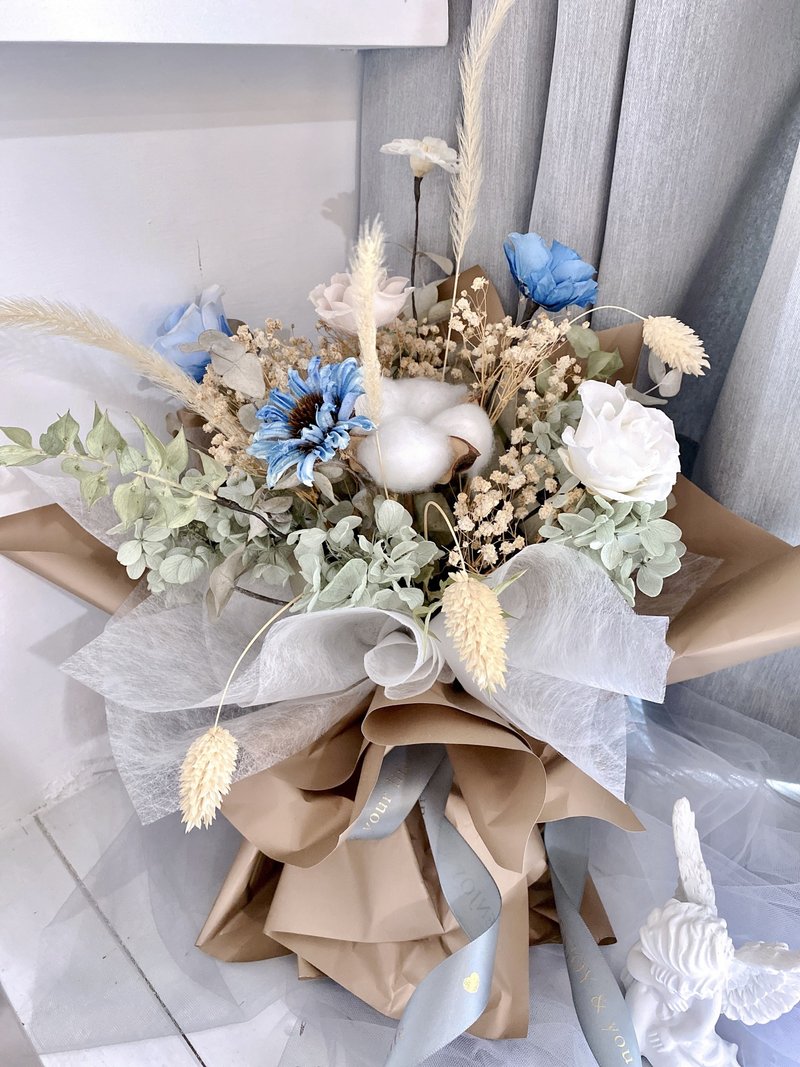 碧蓝天使 玫瑰满天星永生花束 情人花束 生日花束 疗愈色系 - 干燥花/捧花 - 植物．花 蓝色