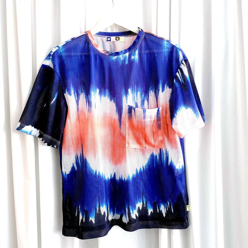 全新未使用MSGM仿扎染渐变色鱼网圆领宽松TEE 意大利高级奢侈名牌 - 男装上衣/T 恤 - 棉．麻 蓝色