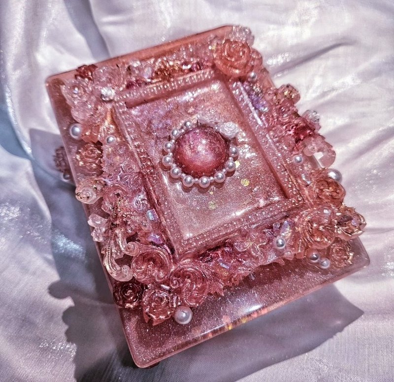 繁花系列-芙鈴之境 手工滴膠首飾盒 - 名片夹/名片盒 - 树脂 粉红色