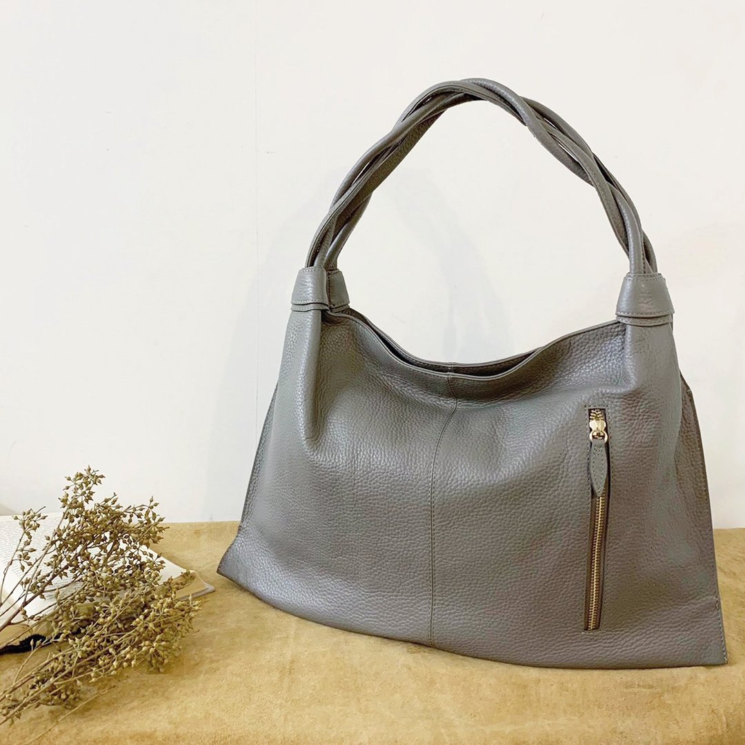 Cowhide Twisted handbag with outer pocket L size 4 colors available Genuine leather Light handbag M1072 - 手提包/手提袋 - 真皮 灰色