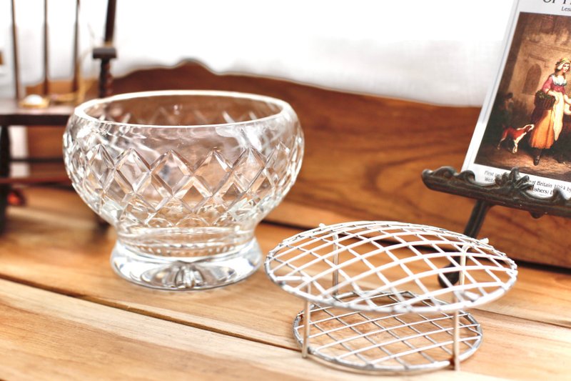 少见老英国手工切割雕花厚重水晶花器/置物皿/糖果盆 - 花瓶/陶器 - 水晶 透明