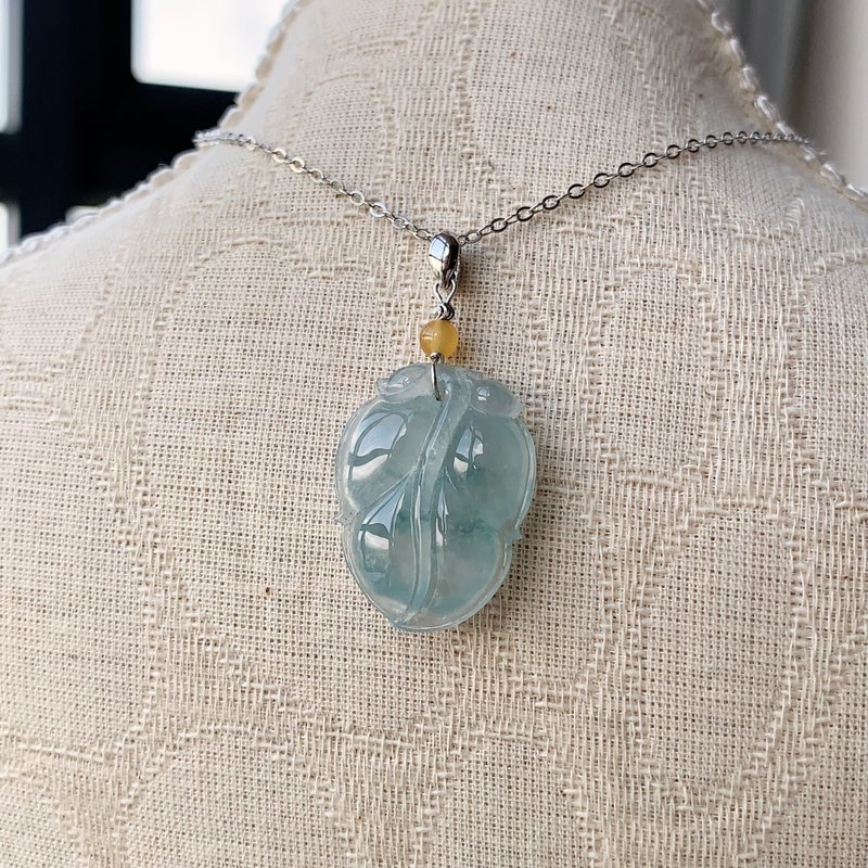 缘翠－天然缅甸玉A货 一叶致富 18K金镶台 含银链 - 项链 - 玉石 绿色