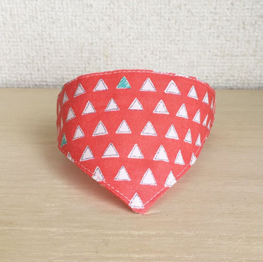 Sankaku pattern pink bandana-style collar with square hook - 项圈/牵绳 - 棉 粉红色