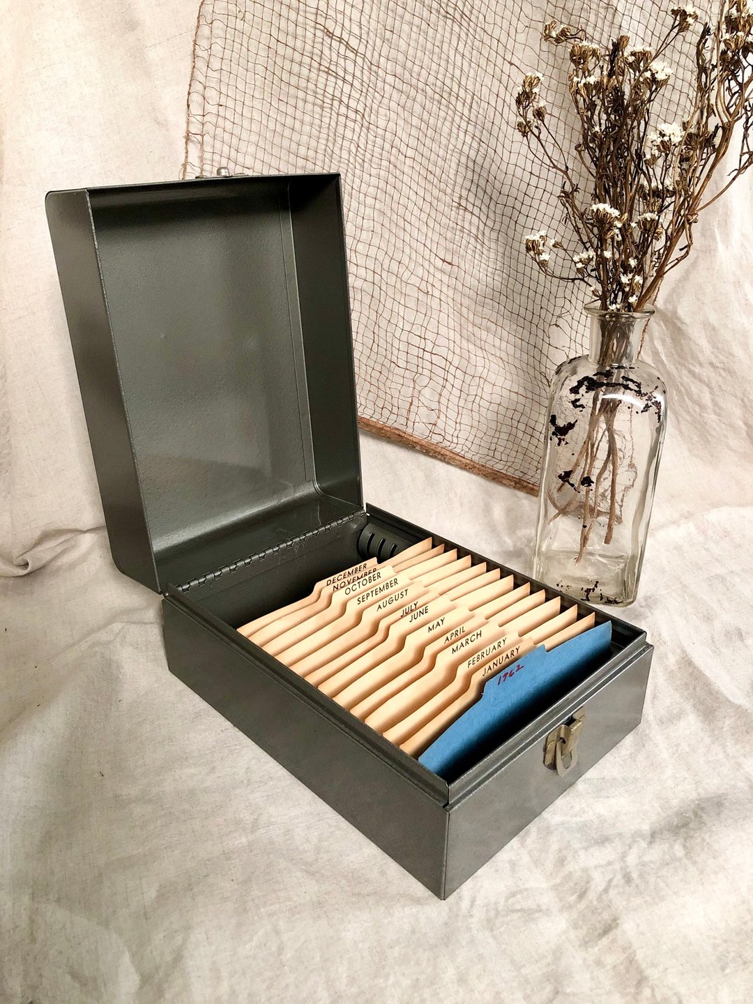 Vintage 美国60年代铁灰色老铁盒/收纳盒 含分隔卡层 - 收纳用品 - 其他金属 