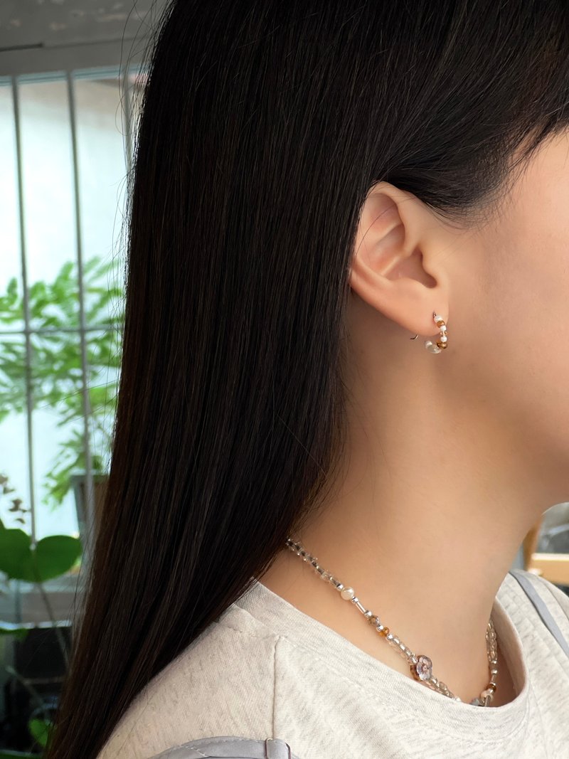 串珠圈圈耳针 - 耳环/耳夹 - 纯银 卡其色