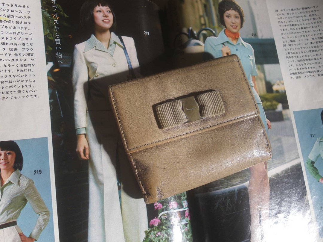 【老时光 OLD-TIME】早期二手老包Salvatore Ferragamo短皮夹 - 皮夹/钱包 - 其他材质 多色