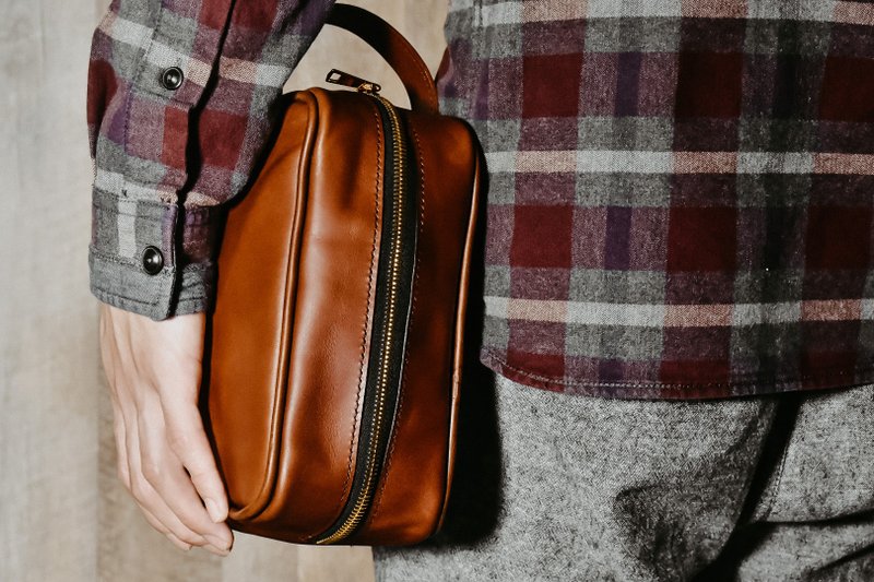 【定制化 圣诞礼物 】 皮革旅行收纳包・定制化圣诞礼物设计 化妆 - 化妆包/杂物包 - 真皮 橘色