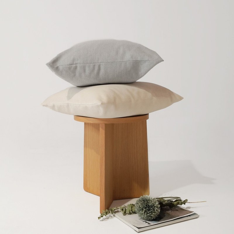 外销日本顶级羽绒枕芯－S2 50X50cm 方型抱枕枕芯 - 枕头/抱枕 - 羽绒 白色