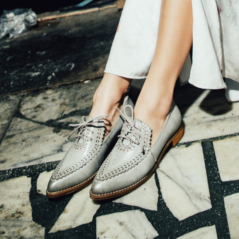 尖头雷雕花边鞋女鞋/灰色/616C楦 - 其他女款皮鞋 - 真皮 银色