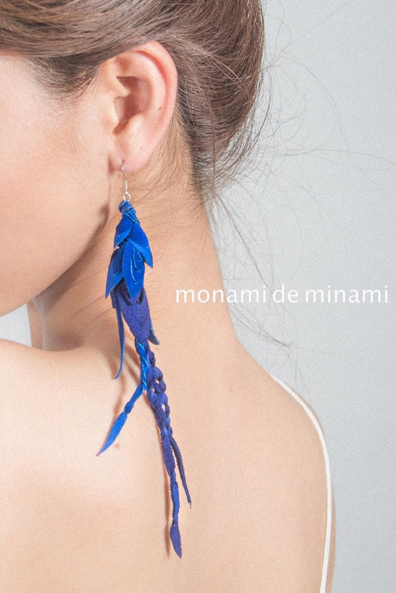 Water flow * asymmetry leather earrings: Earrings * - 耳环/耳夹 - 真皮 蓝色