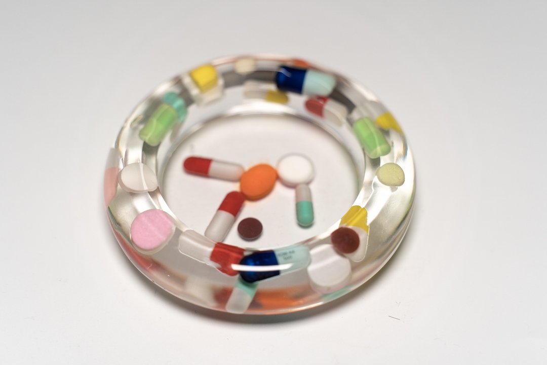 Pills 泡泡糖公主的无聊实验 烟灰缸 烛台 - 摆饰 - 树脂 多色