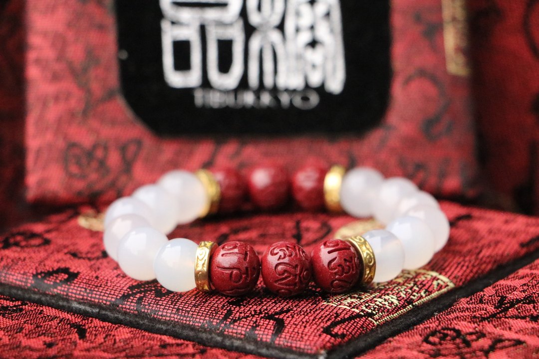 原矿天然白玛瑙手珠 10mm 白玉髓 佛珠 念珠 定制化设计 手链手环 - 手链/手环 - 水晶 
