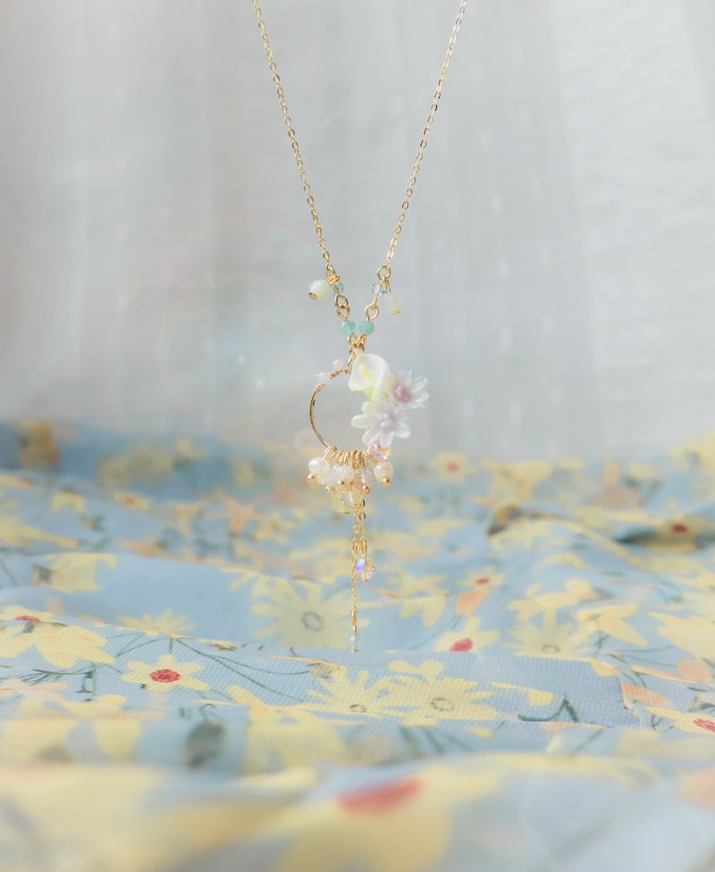 ZODIAC: 狮子 ✕ 海芋  / 日光崖海芋淡水珍珠925纯银镀14K金项链 - 项链 - 粘土 白色