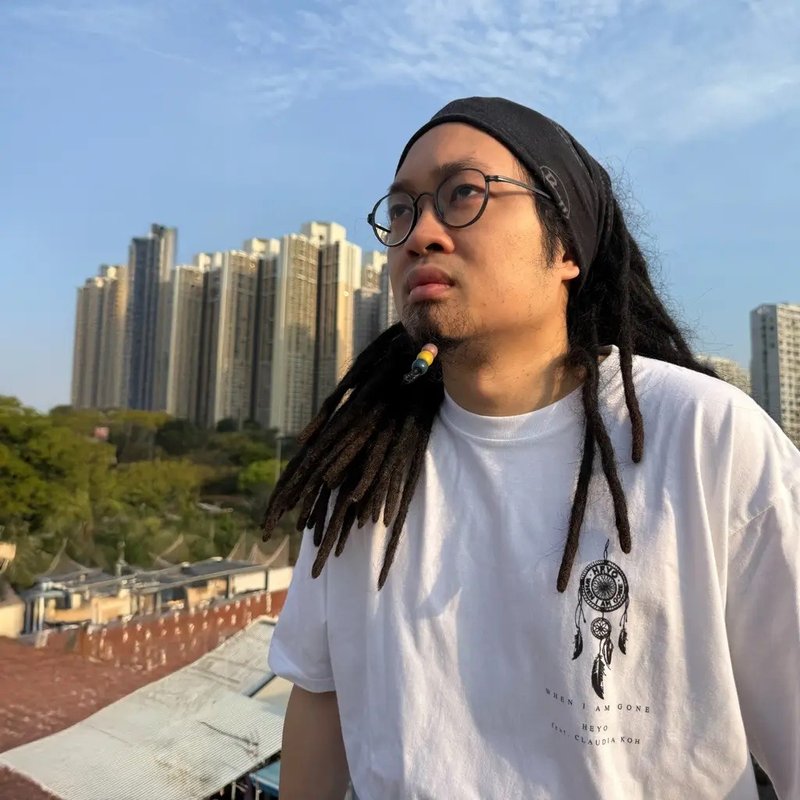 HEYO x 老兰土  -当我走了- 特别版联乘短䄂Tee - 宽松剪裁 - 中性连帽卫衣/T 恤 - 棉．麻 白色