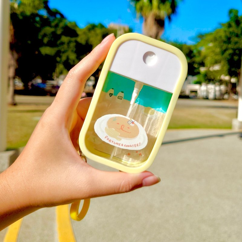 啵尼兔卡片式喷雾瓶 / 可爱啵啵饼 - 其他 - 塑料 黄色