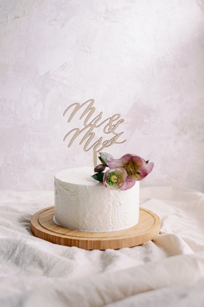 Tinge & Flourish | Mr & Mrs 英文手写字婚礼蛋糕插牌 - 摆饰 - 其他材质 