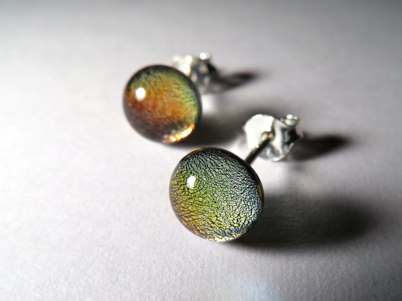 珠宝琉璃纯银耳针 / 秋色(耳针、耳夹) - 耳环/耳夹 - 玻璃 红色