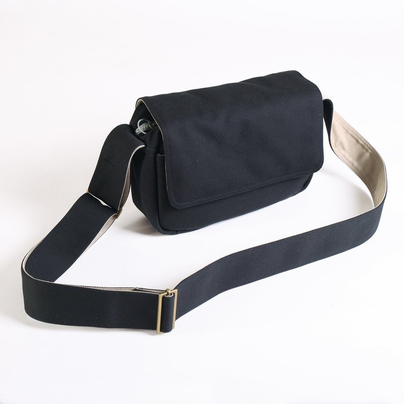 黑色随身相机包/内卡其色 - 相机包/相机袋 - 棉．麻 黑色