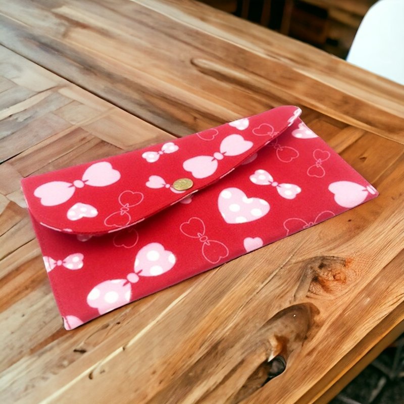 *艾拉蔓甜心/蝴蝶结_布的红包袋装得下新台币十万元的手工招财袋 - 红包/春联 - 棉．麻 